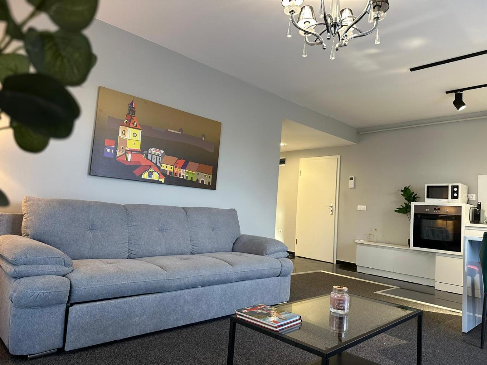 Luxury Glam Apartments & Studios Near Coresi Mall Brasov Luaran gambar