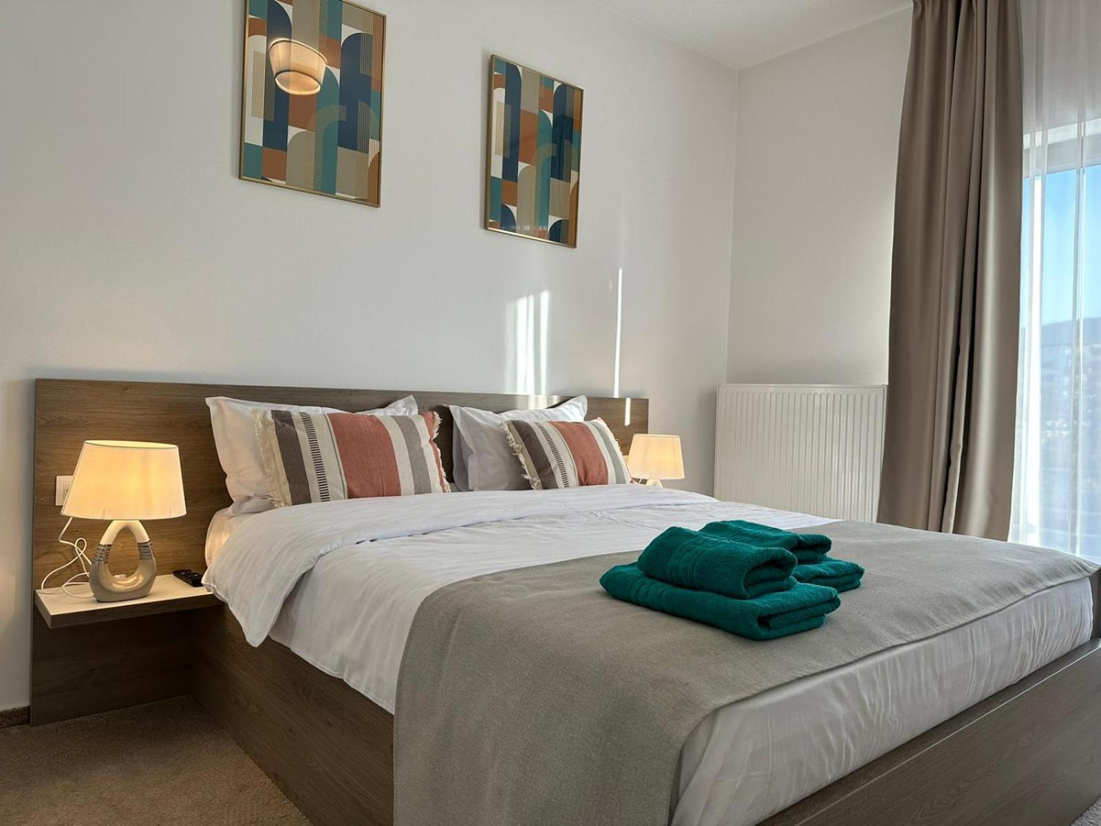 Luxury Glam Apartments & Studios Near Coresi Mall Brasov Luaran gambar