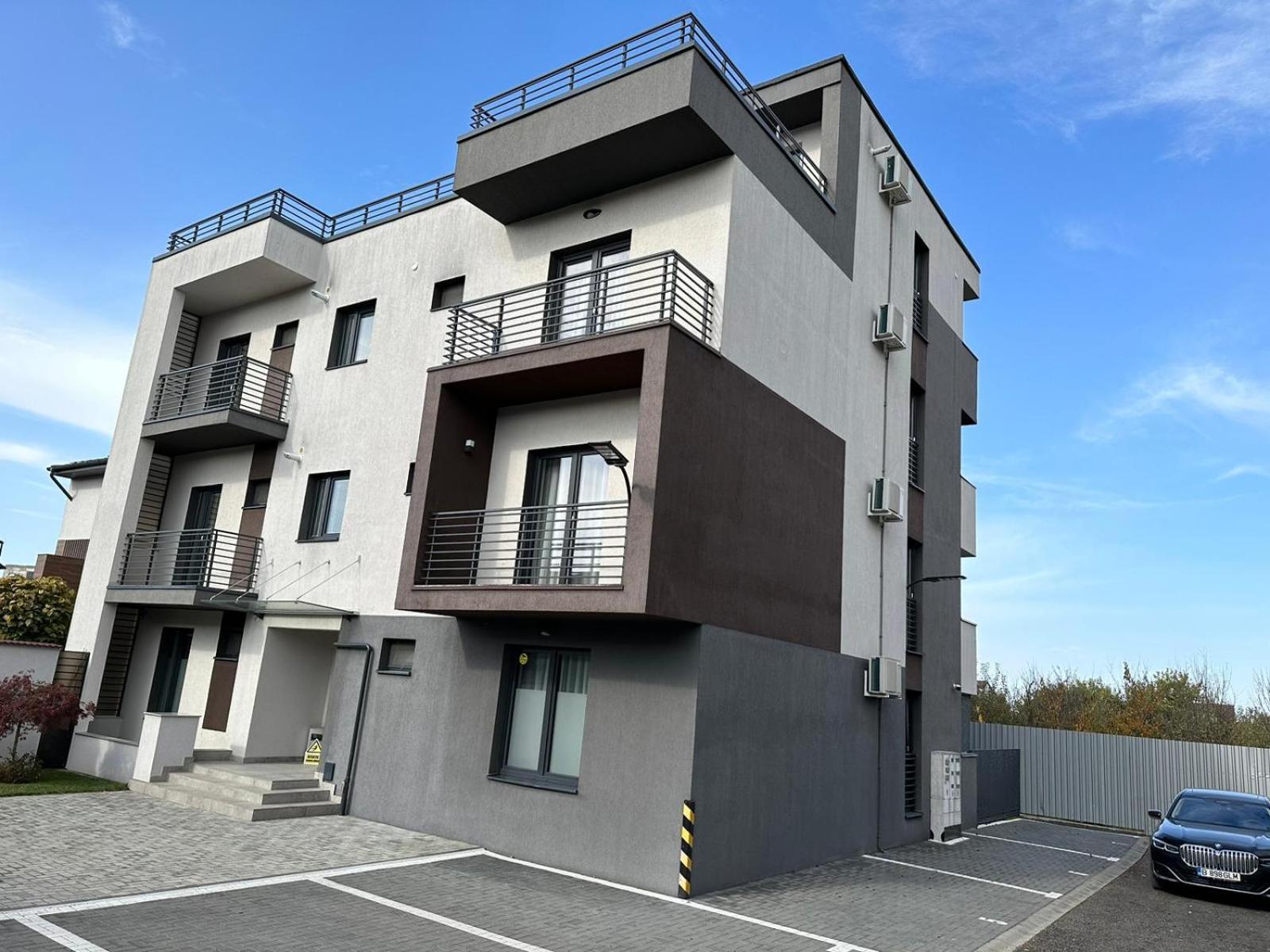 Luxury Glam Apartments & Studios Near Coresi Mall Brasov Luaran gambar