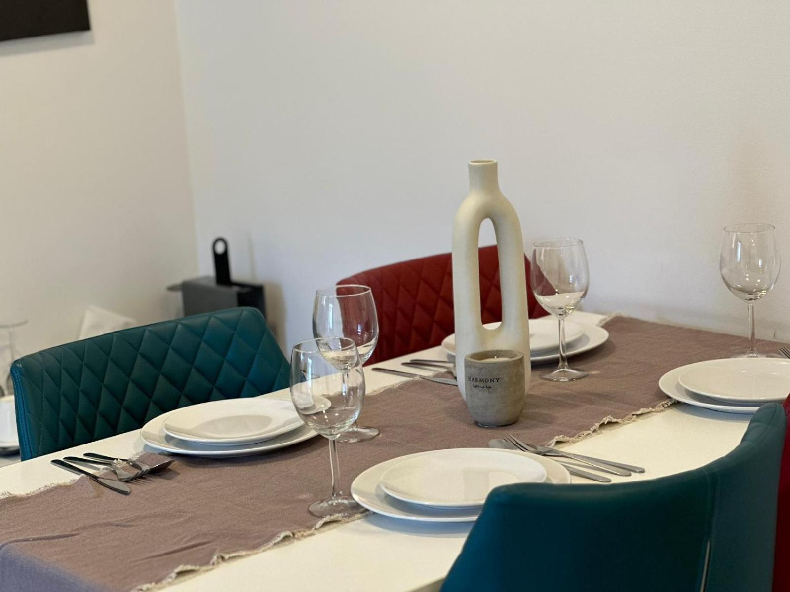 Luxury Glam Apartments & Studios Near Coresi Mall Brasov Luaran gambar